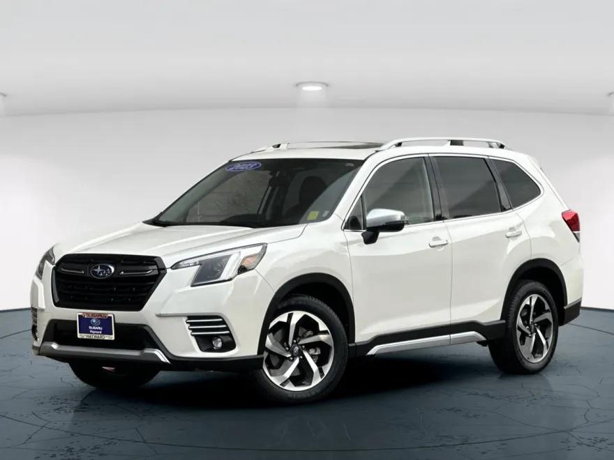 2023 Subaru Forester Touring photo 1