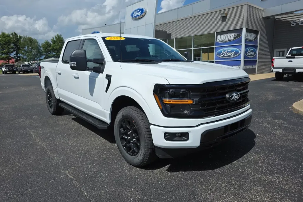 2025 Ford F-150 XLT photo 1