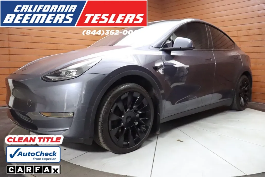 2021 Tesla Model Y Long Range photo 1