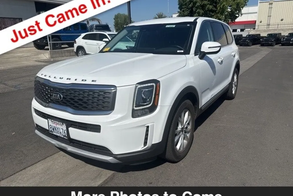 2020 Kia Telluride LX photo 1