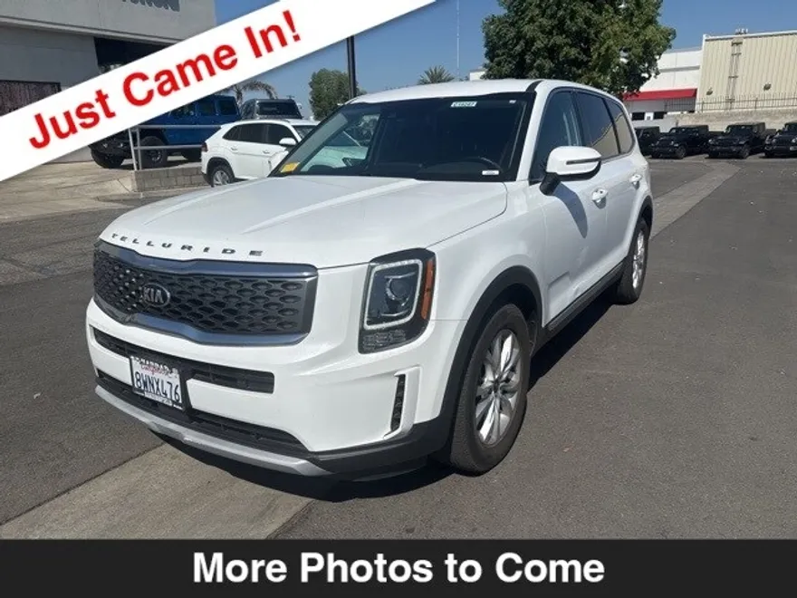 2020 Kia Telluride LX photo 1