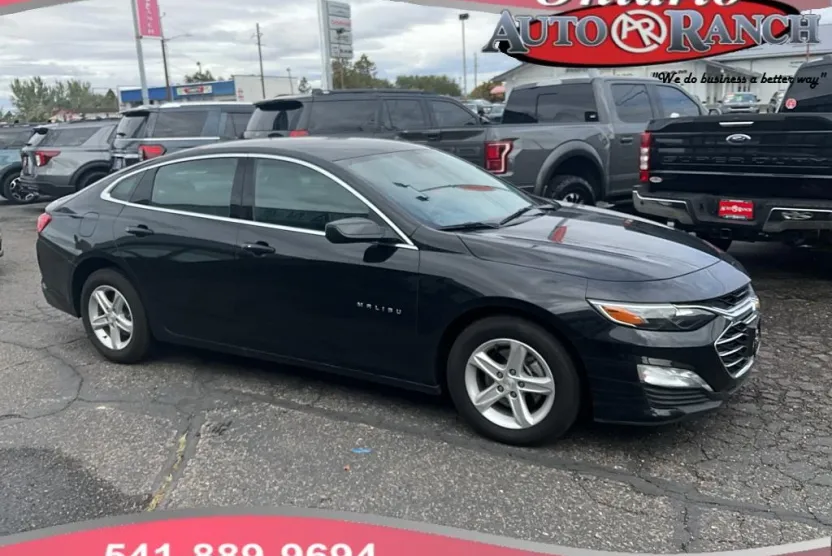 2024 Chevrolet Malibu 1LT photo 1