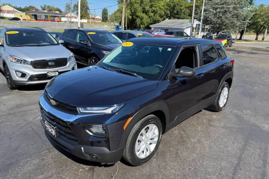 2021 Chevrolet Trailblazer LS photo 1