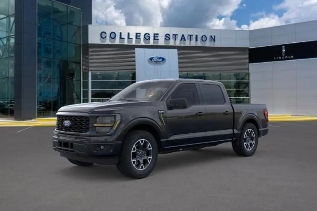 2025 Ford F-150 STX photo 1