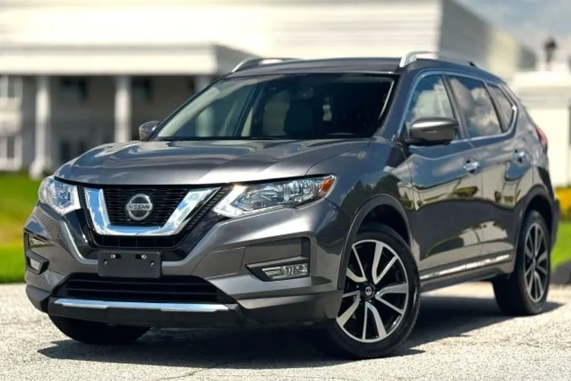 2020 Nissan Rogue SL photo 1