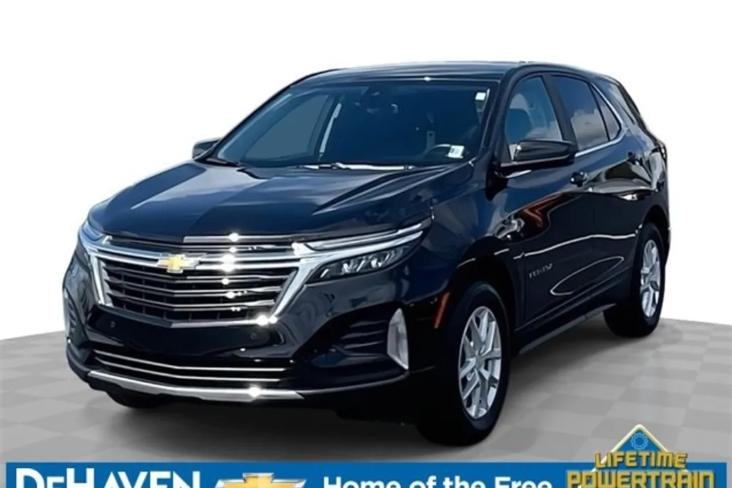 2024 Chevrolet Equinox LT photo 1