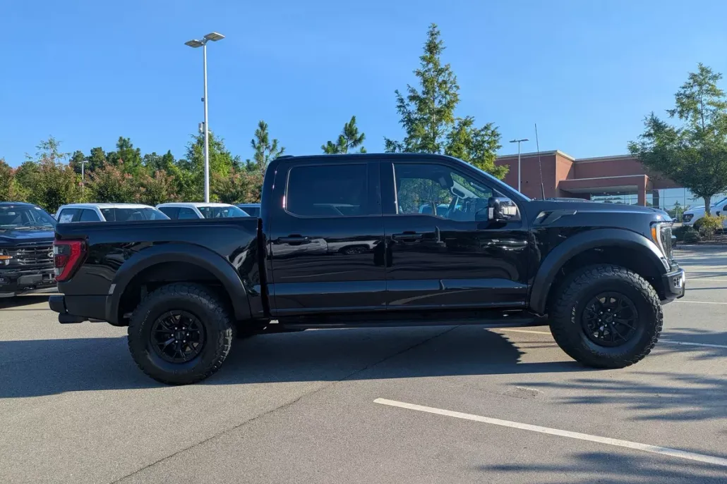 2023 Ford F-150 Raptor photo 1