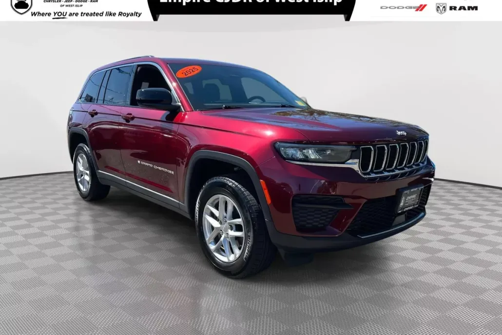 2025 Jeep Grand Cherokee Laredo X photo 1