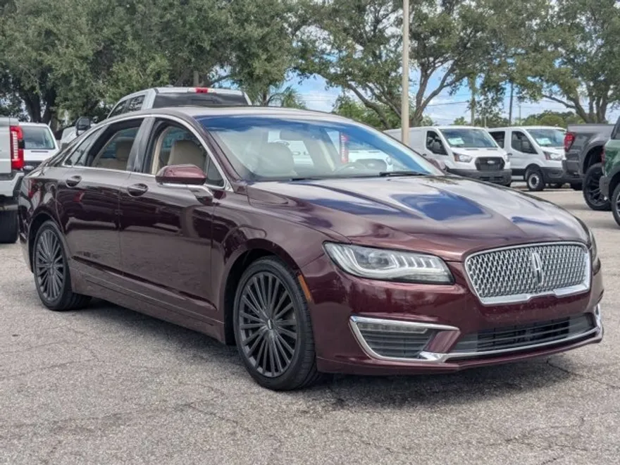 2017 Lincoln MKZ Reserve photo 1