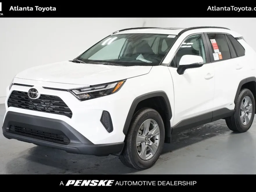 2025 Toyota RAV4 Hybrid XLE photo 1