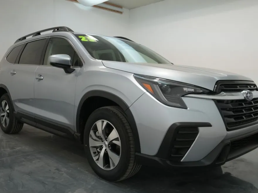 2025 Subaru Outback Limited photo 1