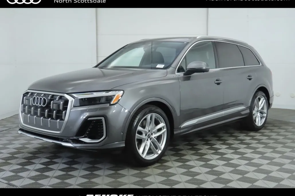 2025 Audi Q7 55 Premium Plus photo 1