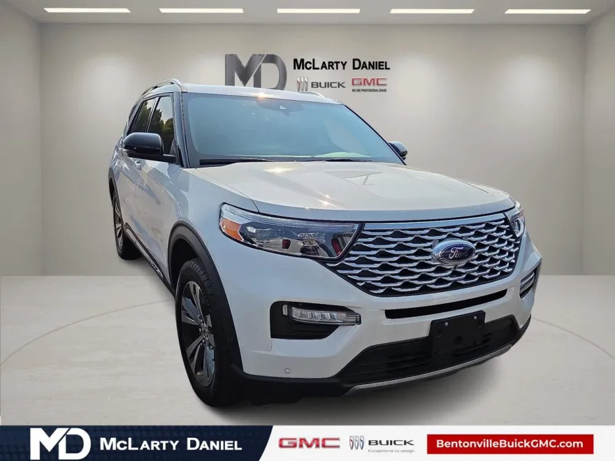2020 Ford Explorer Platinum photo 1
