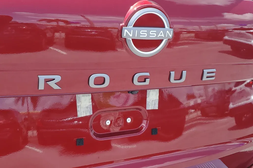 2025 Nissan Rogue SV photo 1