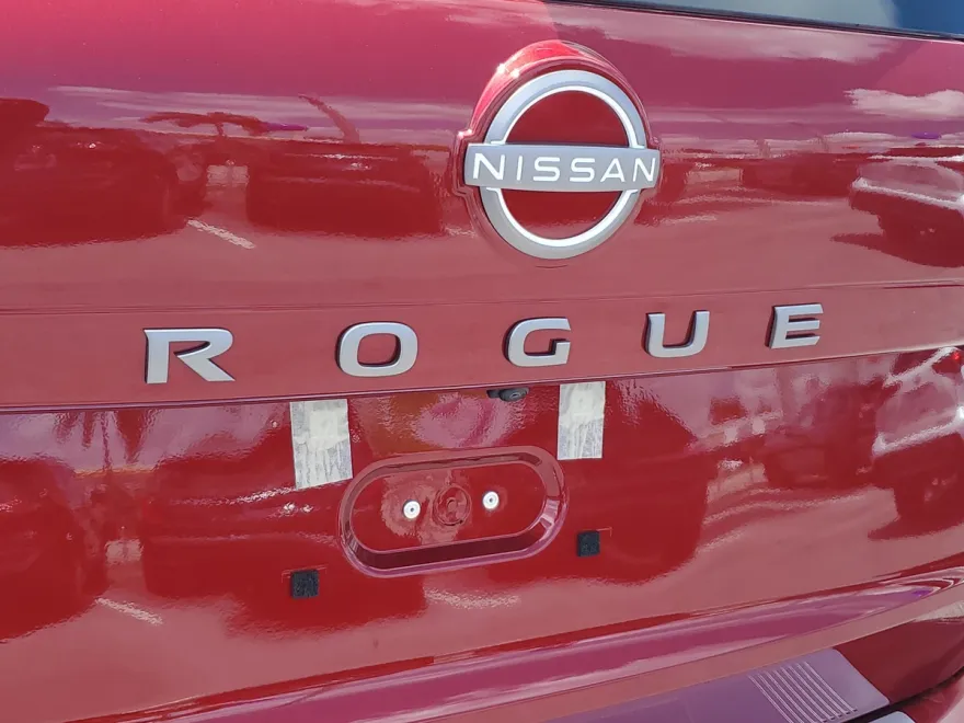 2025 Nissan Rogue SV photo 1