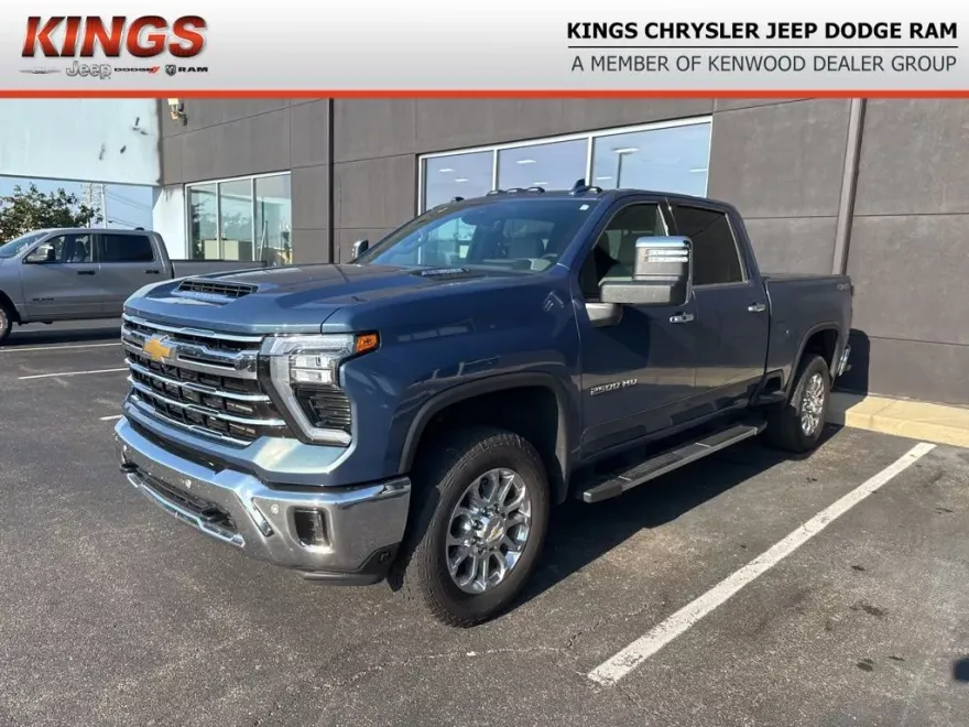 2025 Chevrolet Silverado 2500HD LTZ photo 1