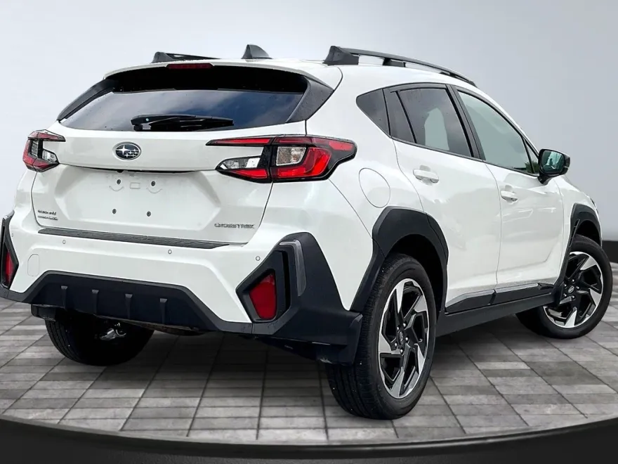 2024 Subaru Crosstrek Limited photo 1