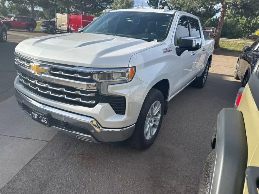 2022 Chevrolet Silverado 1500 LTZ photo 1