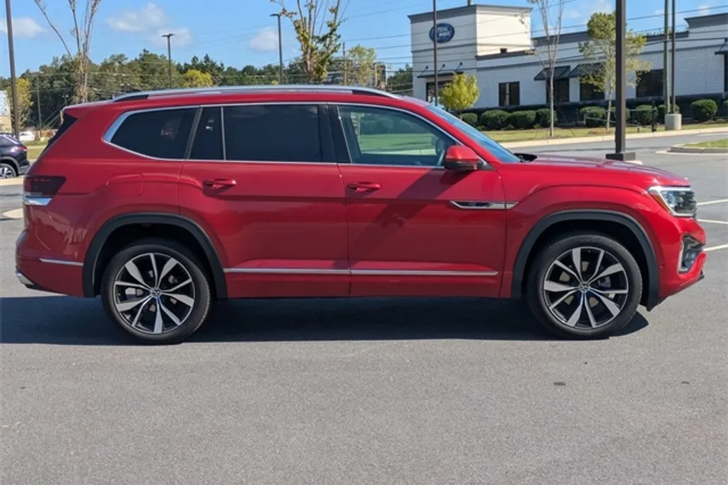 2024 Volkswagen Atlas SEL Premium R-Line photo 1