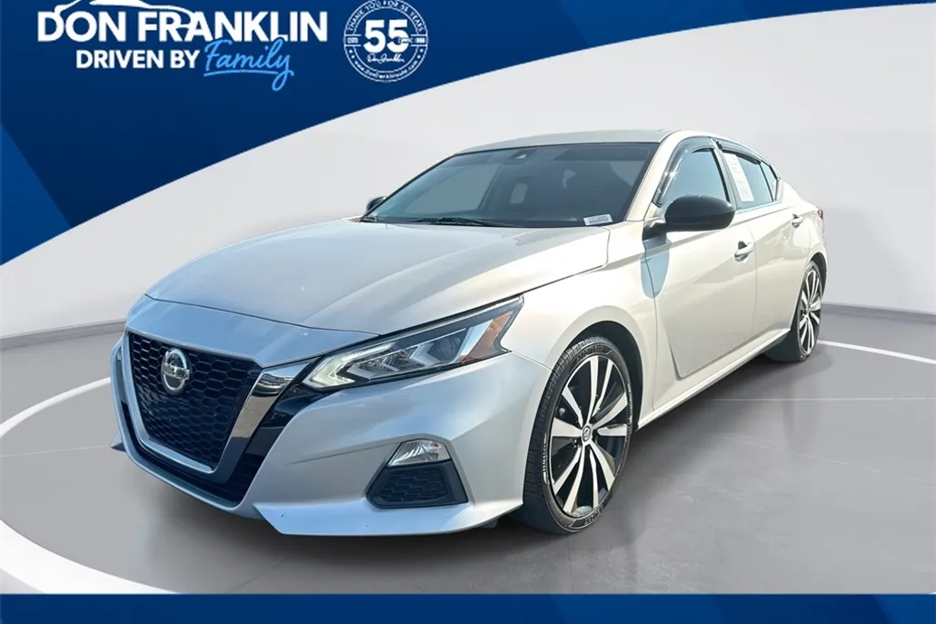 2020 Nissan Altima 2.5 SR photo 1