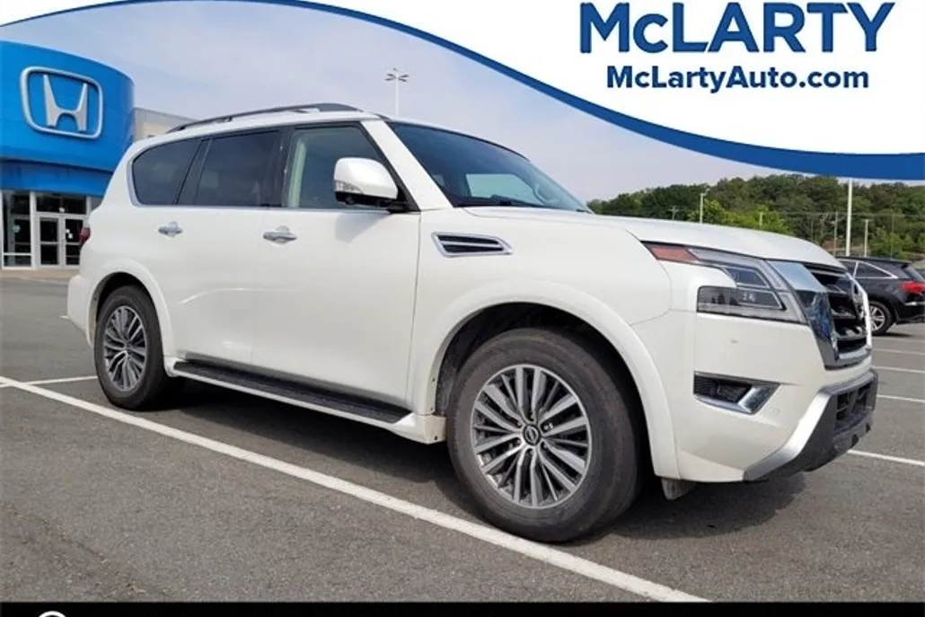 2023 Nissan Armada SL photo 1