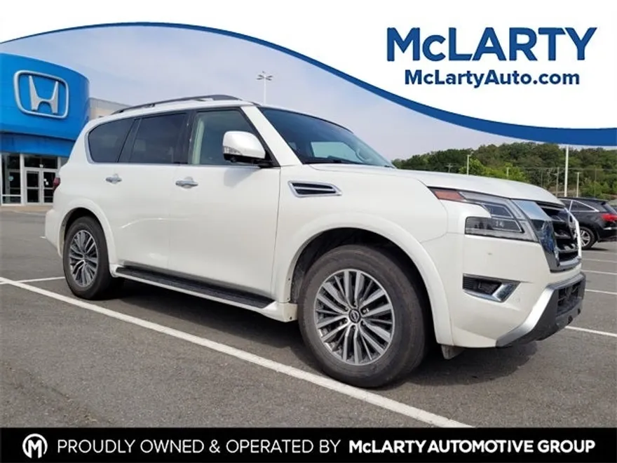 2023 Nissan Armada SL photo 1