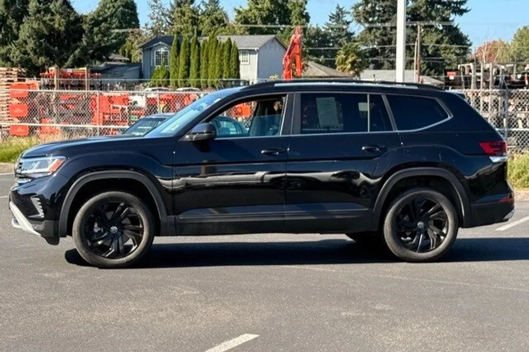 2023 Volkswagen Atlas SE Technology photo 1