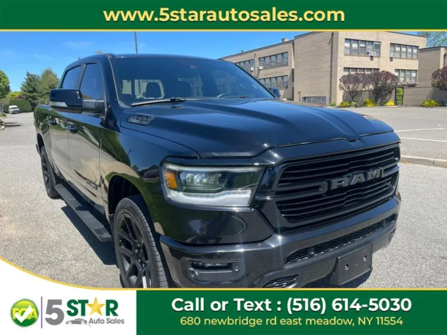 2022 Ram 1500 Sport photo 1
