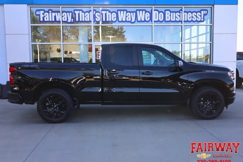 2026 Chevrolet Silverado RST photo 1