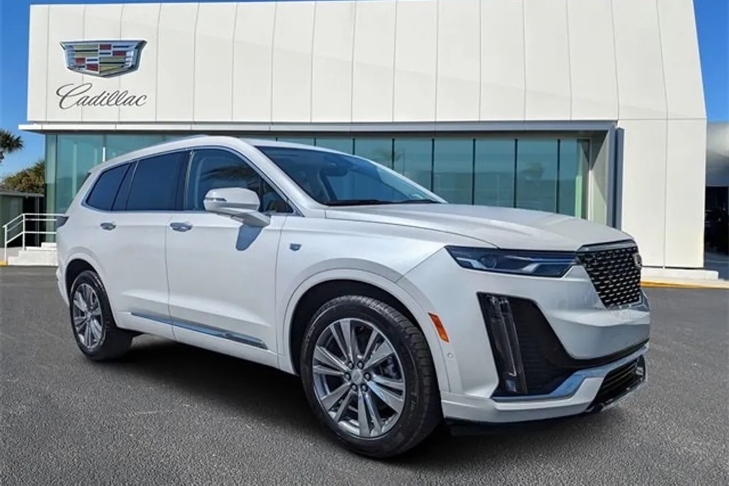 2025 Cadillac XT6 Premium Luxury photo 1