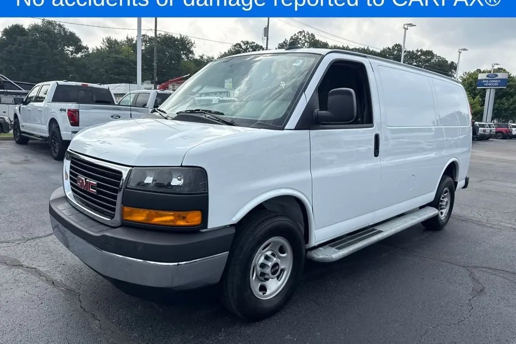 2023 Gmc Savana 2500 Cargo photo 1