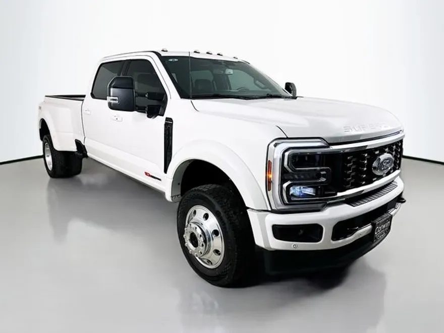 2025 Ford F-450 photo 1