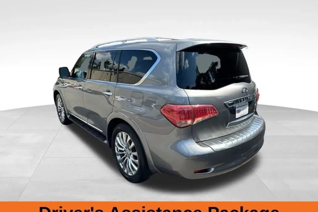 2016 Infiniti QX80 photo 1