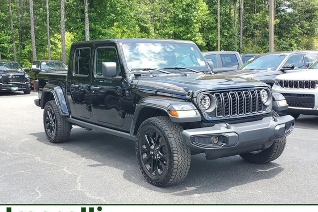 2024 Jeep Gladiator photo 1