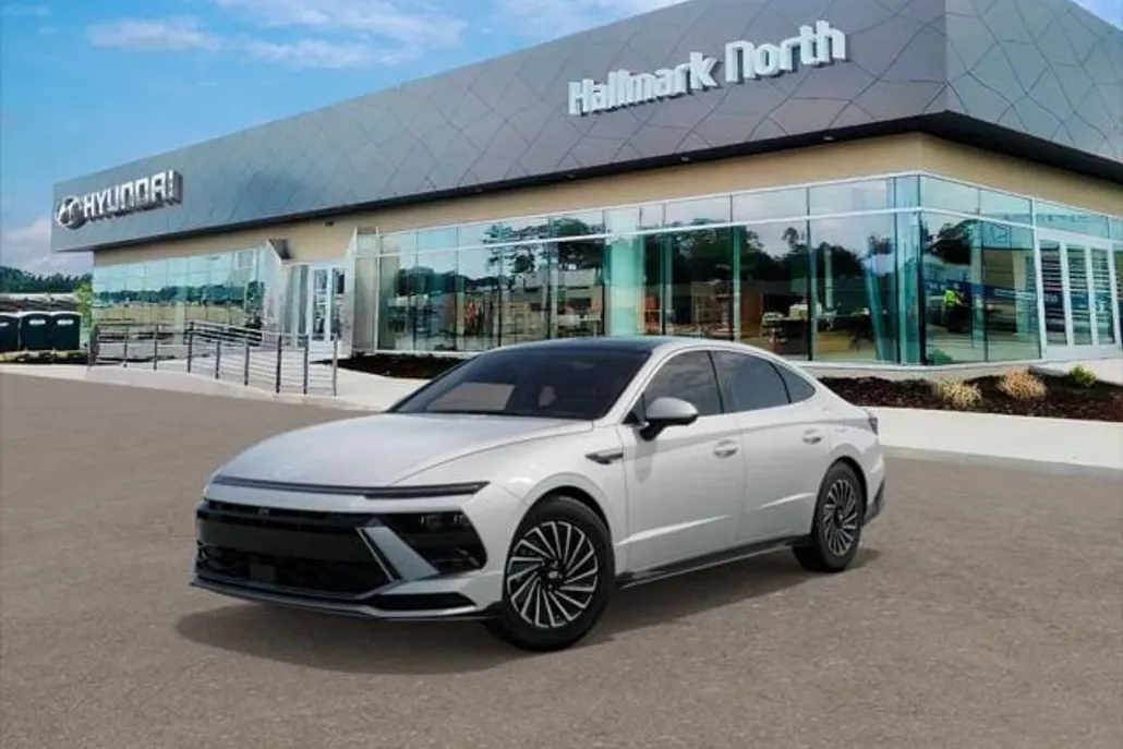 2025 Hyundai Sonata Hybrid Limited photo 1
