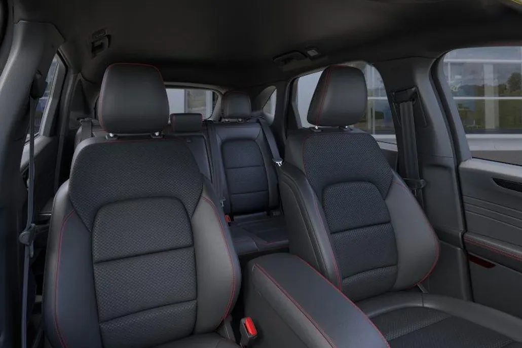 2025 Ford Escape ST-Line Select photo 1