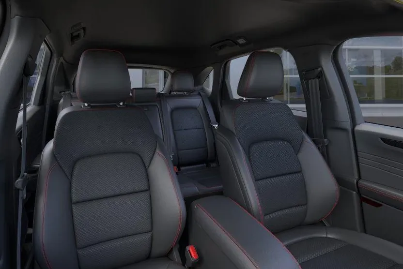 2025 Ford Escape ST-Line Select photo 1
