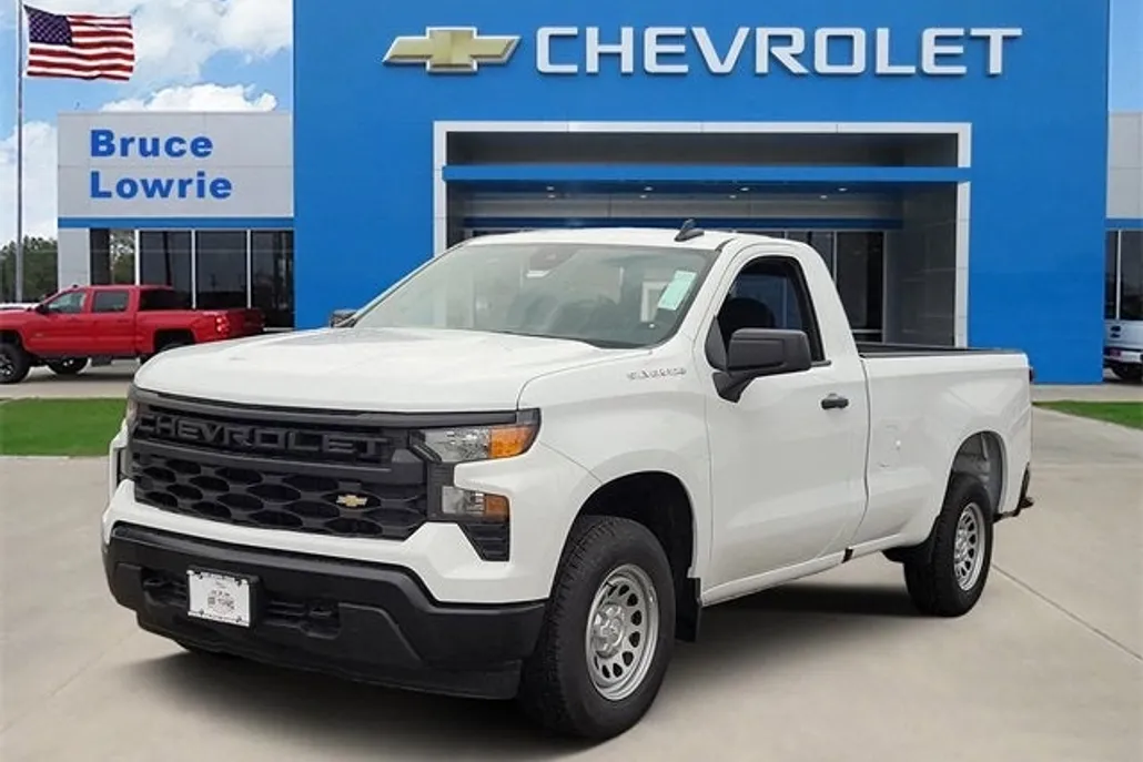 2026 Chevrolet Silverado 1500 photo 1
