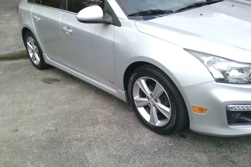 2015 Chevrolet Cruze photo 1