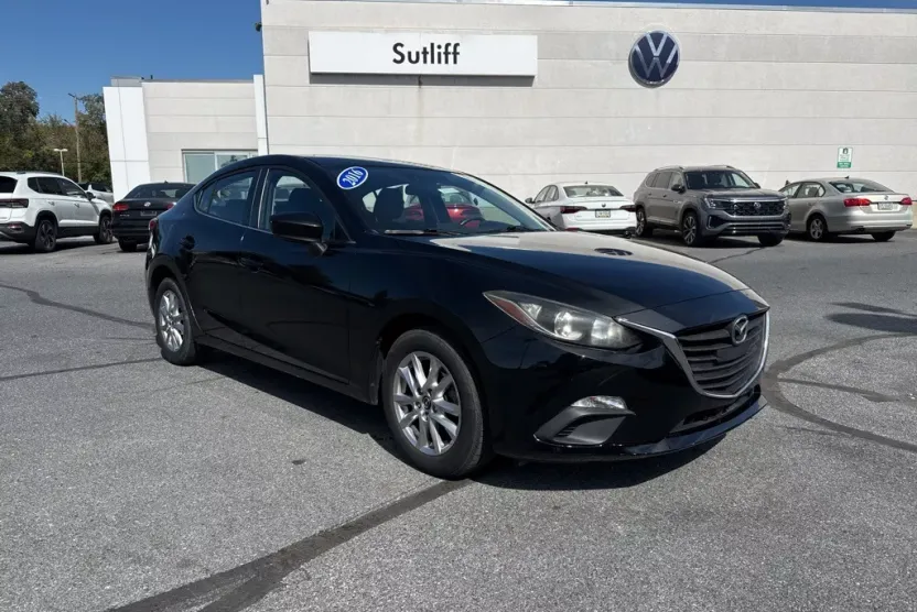 2016 Mazda Mazda3 Sport photo 1