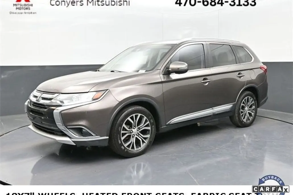 2017 Mitsubishi Outlander SE photo 1