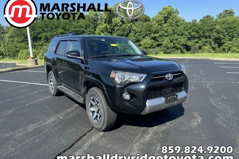2023 Toyota 4Runner TRD Off-Road Premium photo 1