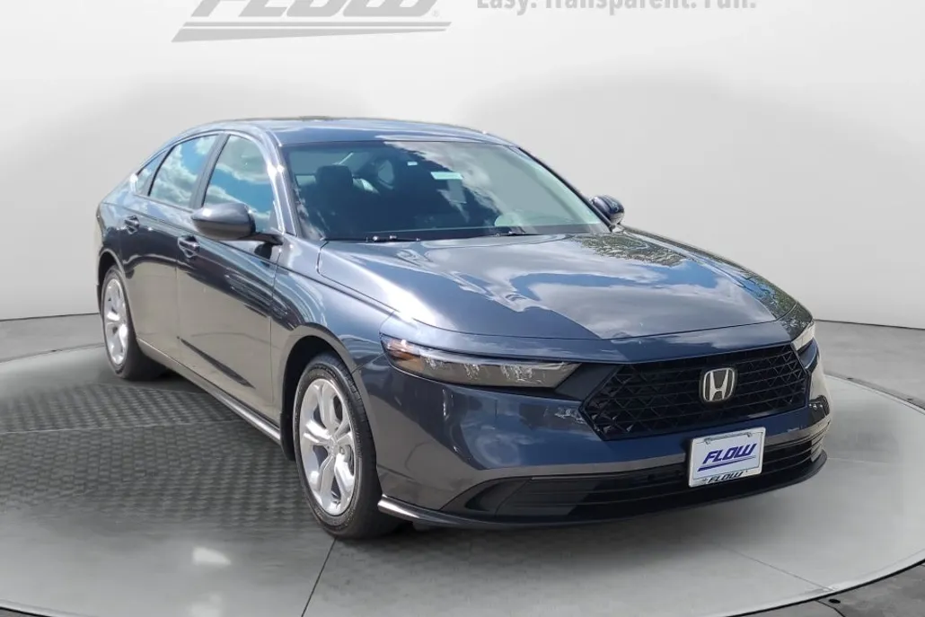 2025 Honda Accord LX photo 1