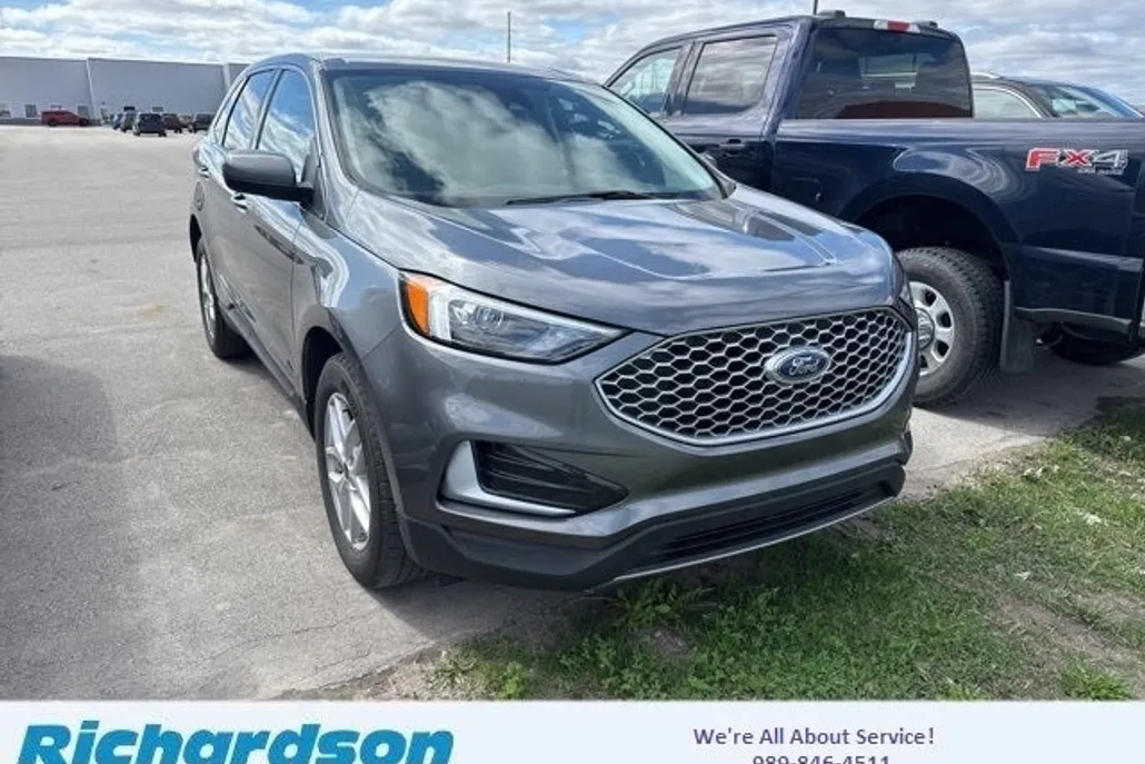 2024 Ford Edge SEL photo 1