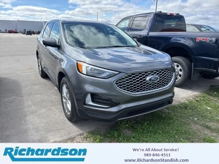 2024 Ford Edge SEL photo 1
