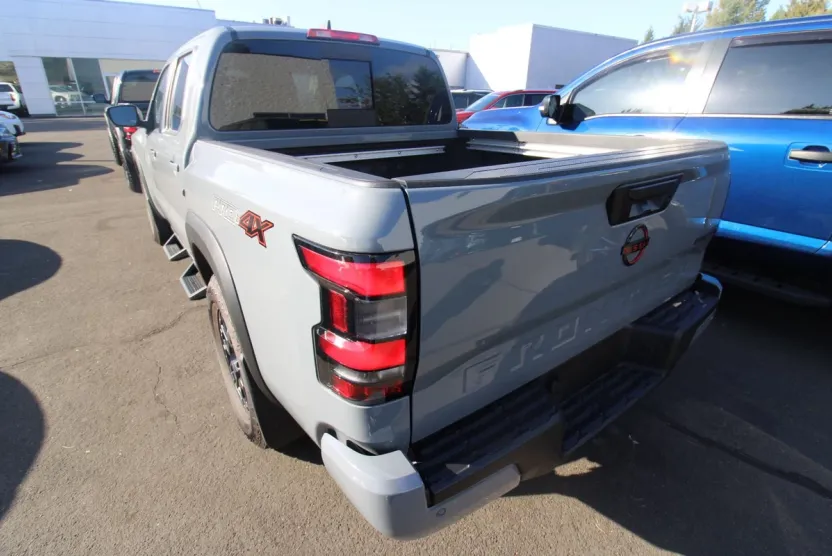 2024 Nissan Frontier PRO-4X photo 1