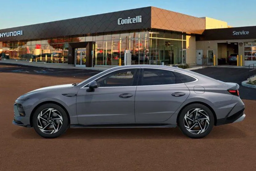 2026 Hyundai Sonata SEL Sport photo 1