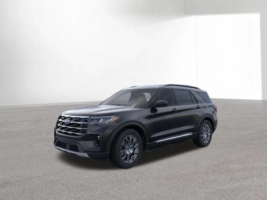 2025 Ford Explorer photo 1