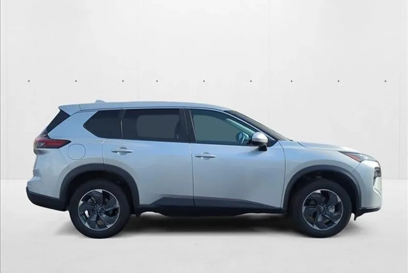 2024 Nissan Rogue SV photo 1