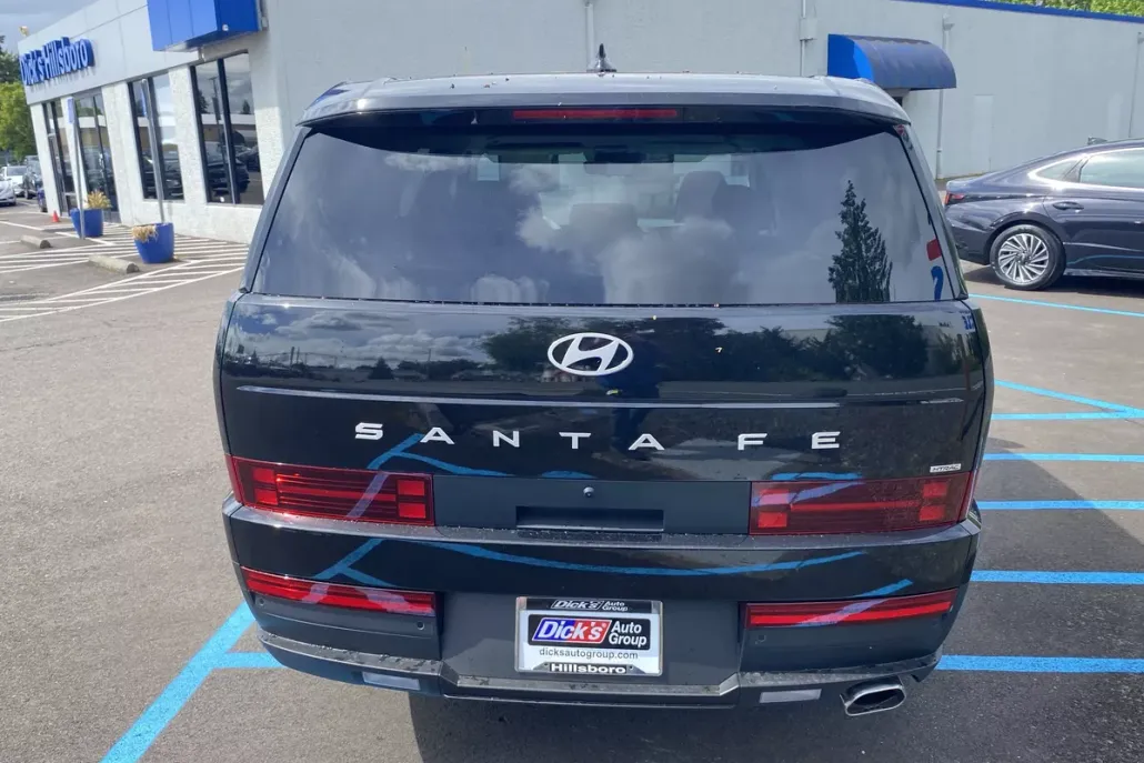 2025 Hyundai Santa Fe SE photo 1